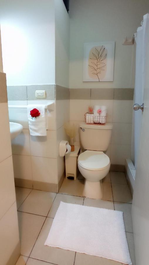Hab Pequena Bano Compartido La Paz 4 Apartment Lima Luaran gambar